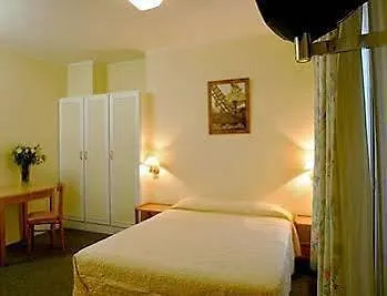 Hotel Eden Montmartre Parigi