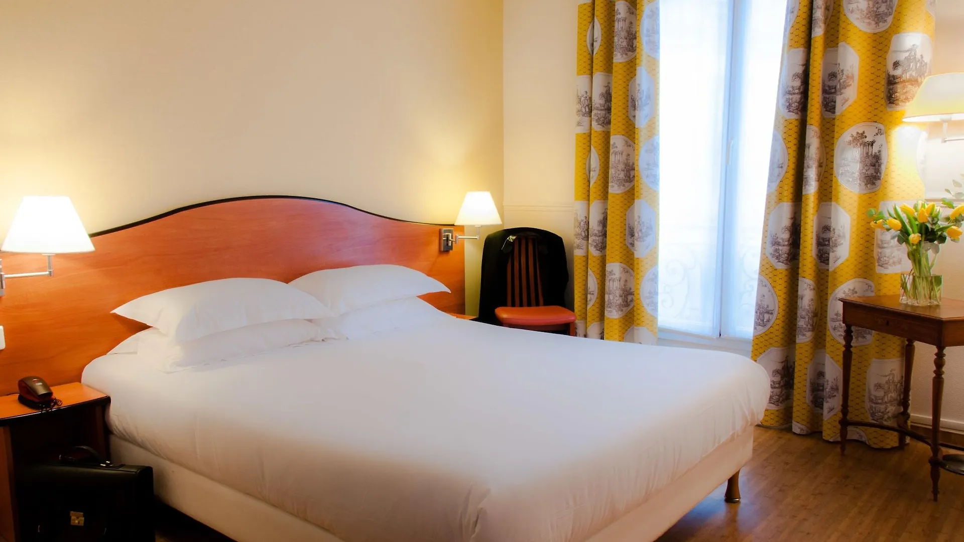 Hotel Eden Montmartre Parigi