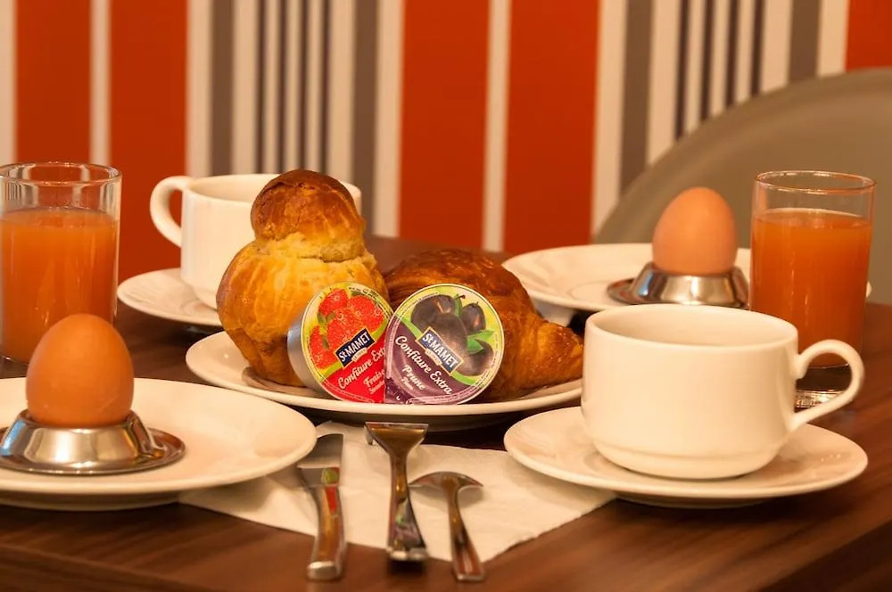 Hotel Eden Montmartre Parigi 3*,