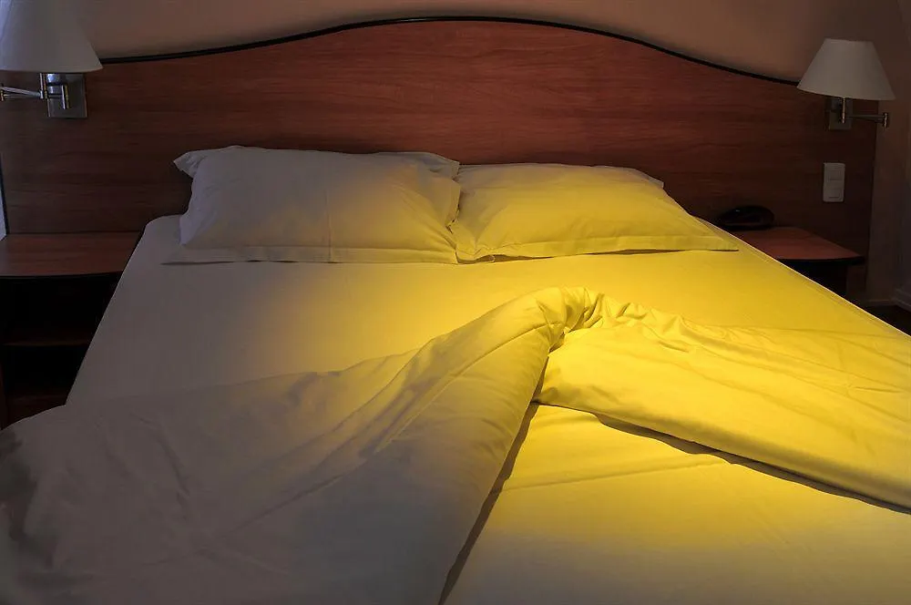 Hotel Eden Montmartre Parigi