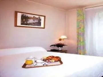 Hotel Eden Montmartre Parigi